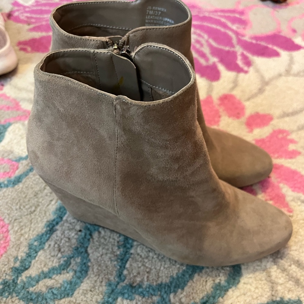 Tan, Jessica Simpson wedges